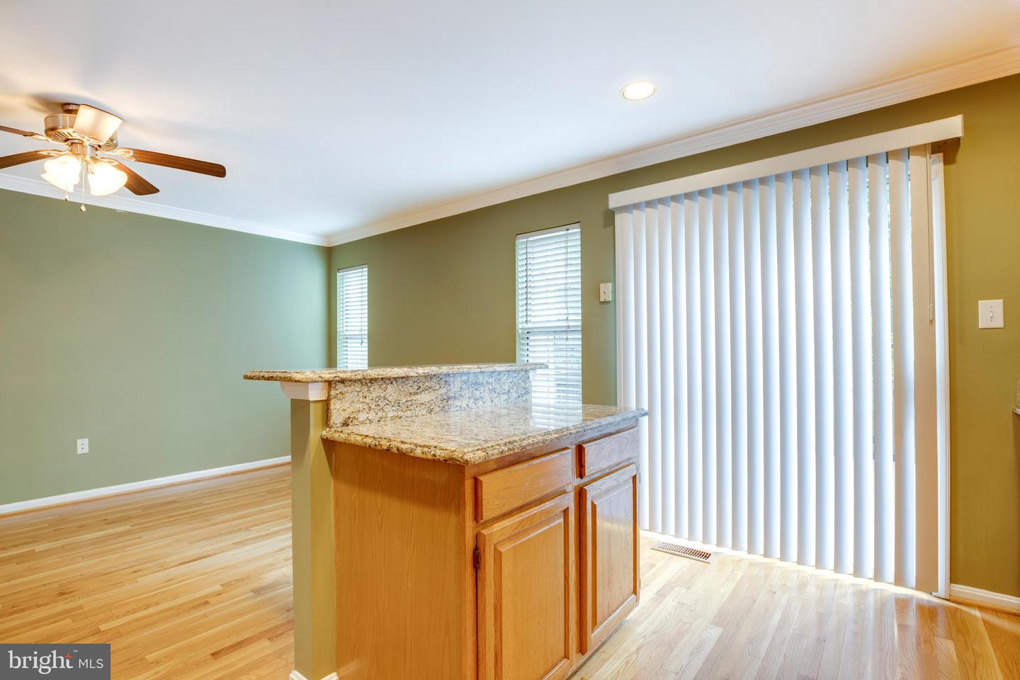 6113 GEORGE BAYLOR DR, CENTREVILLE, Virginia 20121, 3 Bedrooms Bedrooms, ,2 BathroomsBathrooms,Residential,For sale,6113 GEORGE BAYLOR DR,VAFX2257766 MLS # VAFX2257766