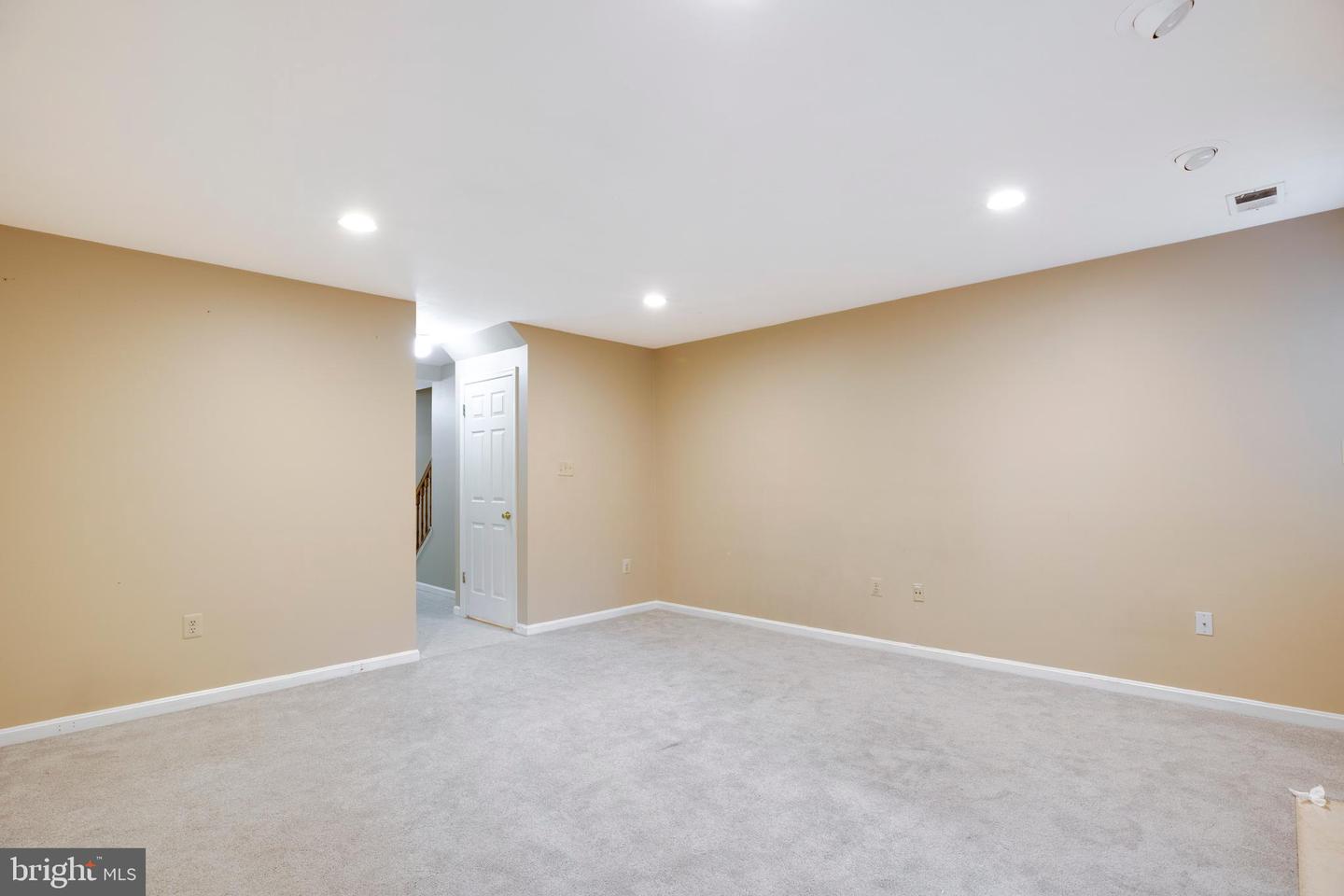 6113 GEORGE BAYLOR DR, CENTREVILLE, Virginia 20121, 3 Bedrooms Bedrooms, ,2 BathroomsBathrooms,Residential,For sale,6113 GEORGE BAYLOR DR,VAFX2257766 MLS # VAFX2257766