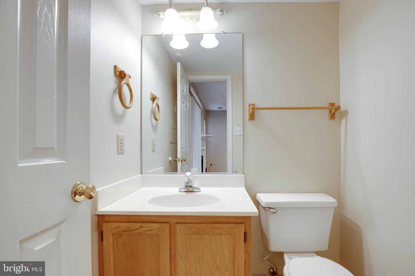 6113 GEORGE BAYLOR DR, CENTREVILLE, Virginia 20121, 3 Bedrooms Bedrooms, ,2 BathroomsBathrooms,Residential,For sale,6113 GEORGE BAYLOR DR,VAFX2257766 MLS # VAFX2257766