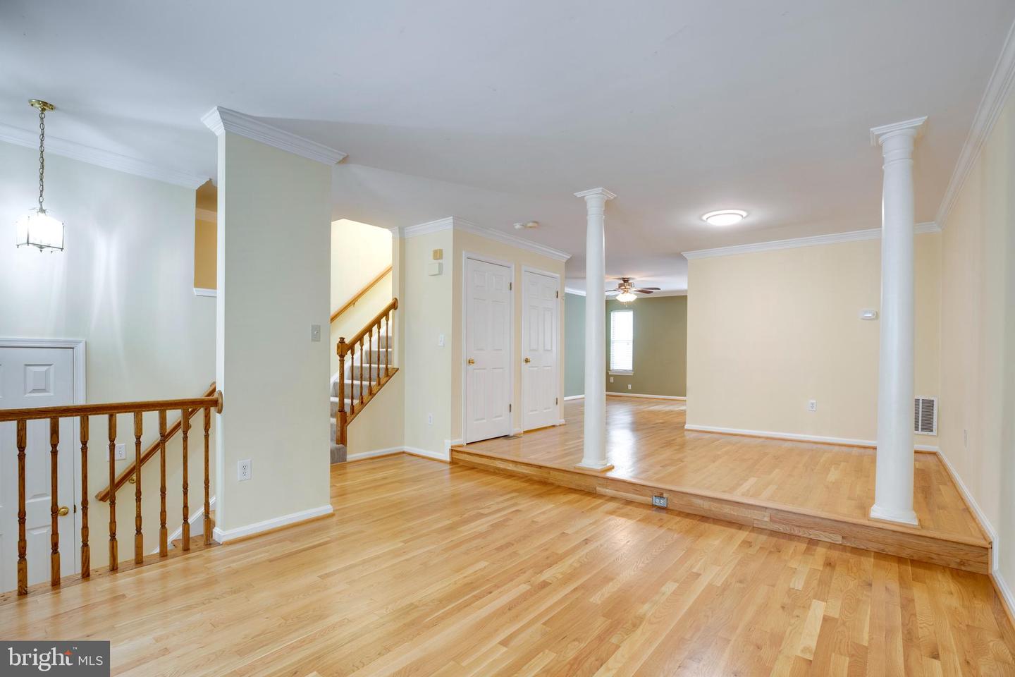 6113 GEORGE BAYLOR DR, CENTREVILLE, Virginia 20121, 3 Bedrooms Bedrooms, ,2 BathroomsBathrooms,Residential,For sale,6113 GEORGE BAYLOR DR,VAFX2257766 MLS # VAFX2257766