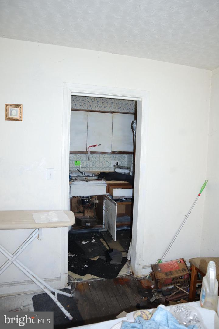 4942 BLAINE ST NE, WASHINGTON, District Of Columbia 20019, 2 Bedrooms Bedrooms, ,1 BathroomBathrooms,Residential,For sale,4942 BLAINE ST NE,DCDC2212390 MLS # DCDC2212390