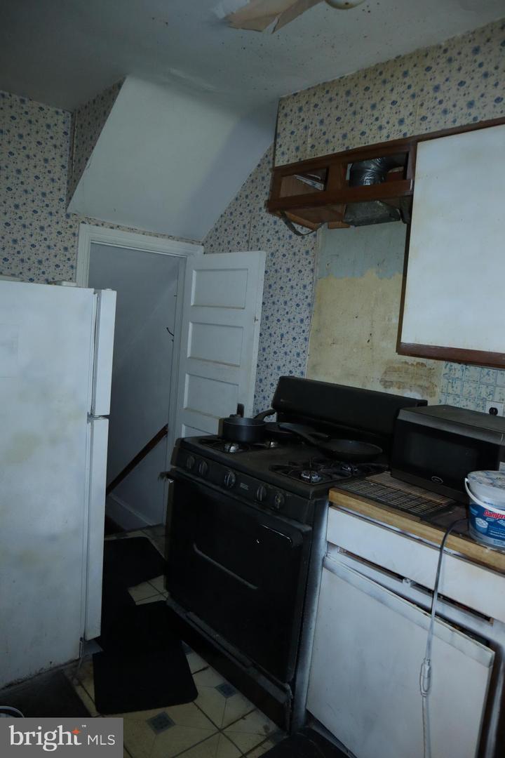 4942 BLAINE ST NE, WASHINGTON, District Of Columbia 20019, 2 Bedrooms Bedrooms, ,1 BathroomBathrooms,Residential,For sale,4942 BLAINE ST NE,DCDC2212390 MLS # DCDC2212390