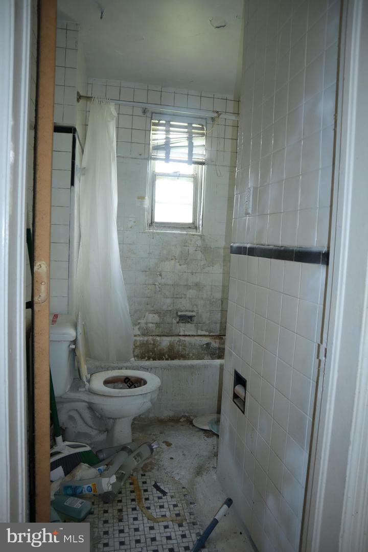 4942 BLAINE ST NE, WASHINGTON, District Of Columbia 20019, 2 Bedrooms Bedrooms, ,1 BathroomBathrooms,Residential,For sale,4942 BLAINE ST NE,DCDC2212390 MLS # DCDC2212390