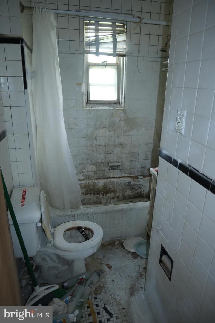 4942 BLAINE ST NE, WASHINGTON, District Of Columbia 20019, 2 Bedrooms Bedrooms, ,1 BathroomBathrooms,Residential,For sale,4942 BLAINE ST NE,DCDC2212390 MLS # DCDC2212390
