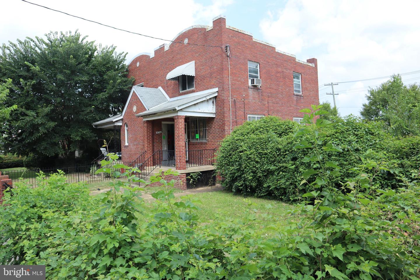 4942 BLAINE ST NE, WASHINGTON, District Of Columbia 20019, 2 Bedrooms Bedrooms, ,1 BathroomBathrooms,Residential,For sale,4942 BLAINE ST NE,DCDC2212390 MLS # DCDC2212390
