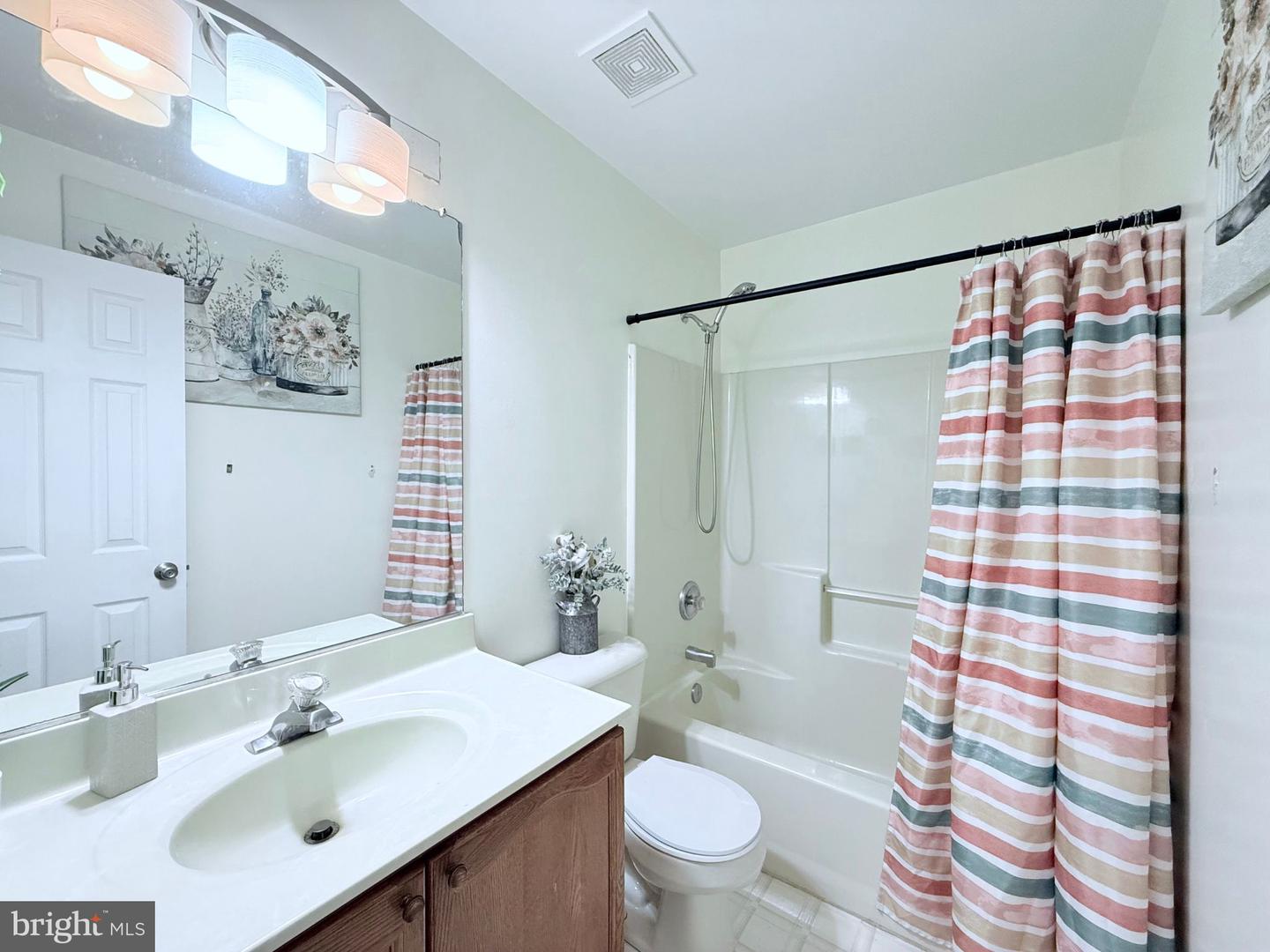 5801 CAMBRIDGE DR, FREDERICKSBURG, Virginia 22407, 3 Bedrooms Bedrooms, ,3 BathroomsBathrooms,Residential,For sale,5801 CAMBRIDGE DR,VASP2035002 MLS # VASP2035002
