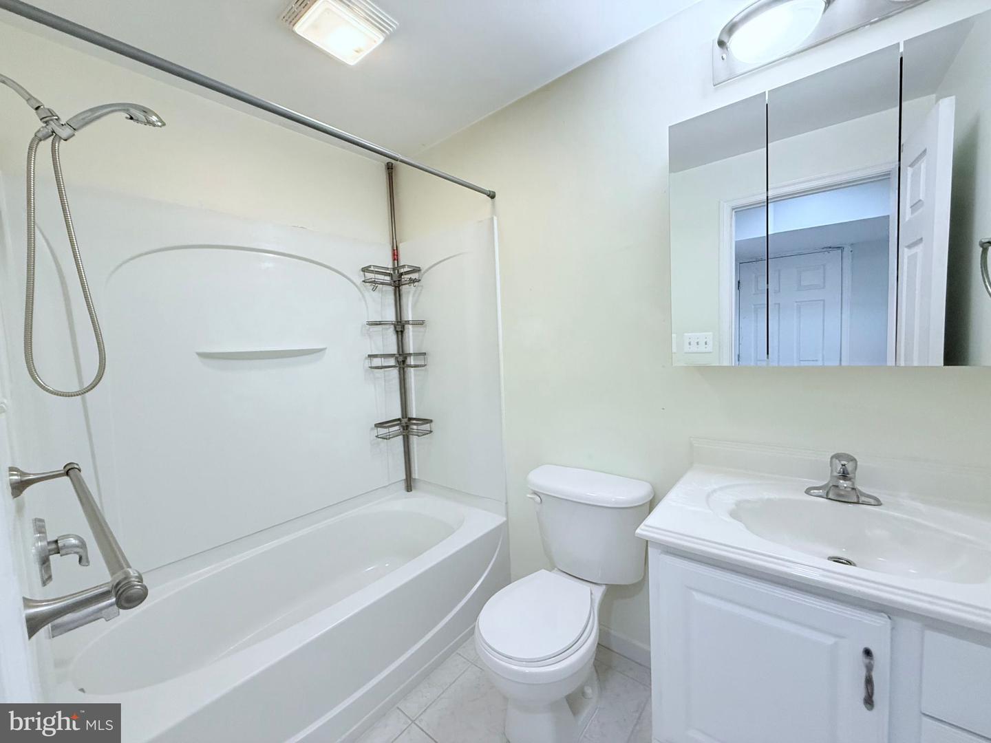 5801 CAMBRIDGE DR, FREDERICKSBURG, Virginia 22407, 3 Bedrooms Bedrooms, ,3 BathroomsBathrooms,Residential,For sale,5801 CAMBRIDGE DR,VASP2035002 MLS # VASP2035002
