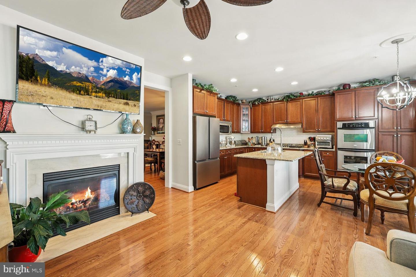 106 EDGEHILL DR, OCCOQUAN, Virginia 22125, 4 Bedrooms Bedrooms, ,4 BathroomsBathrooms,Residential,For sale,106 EDGEHILL DR,VAPW2100188 MLS # VAPW2100188