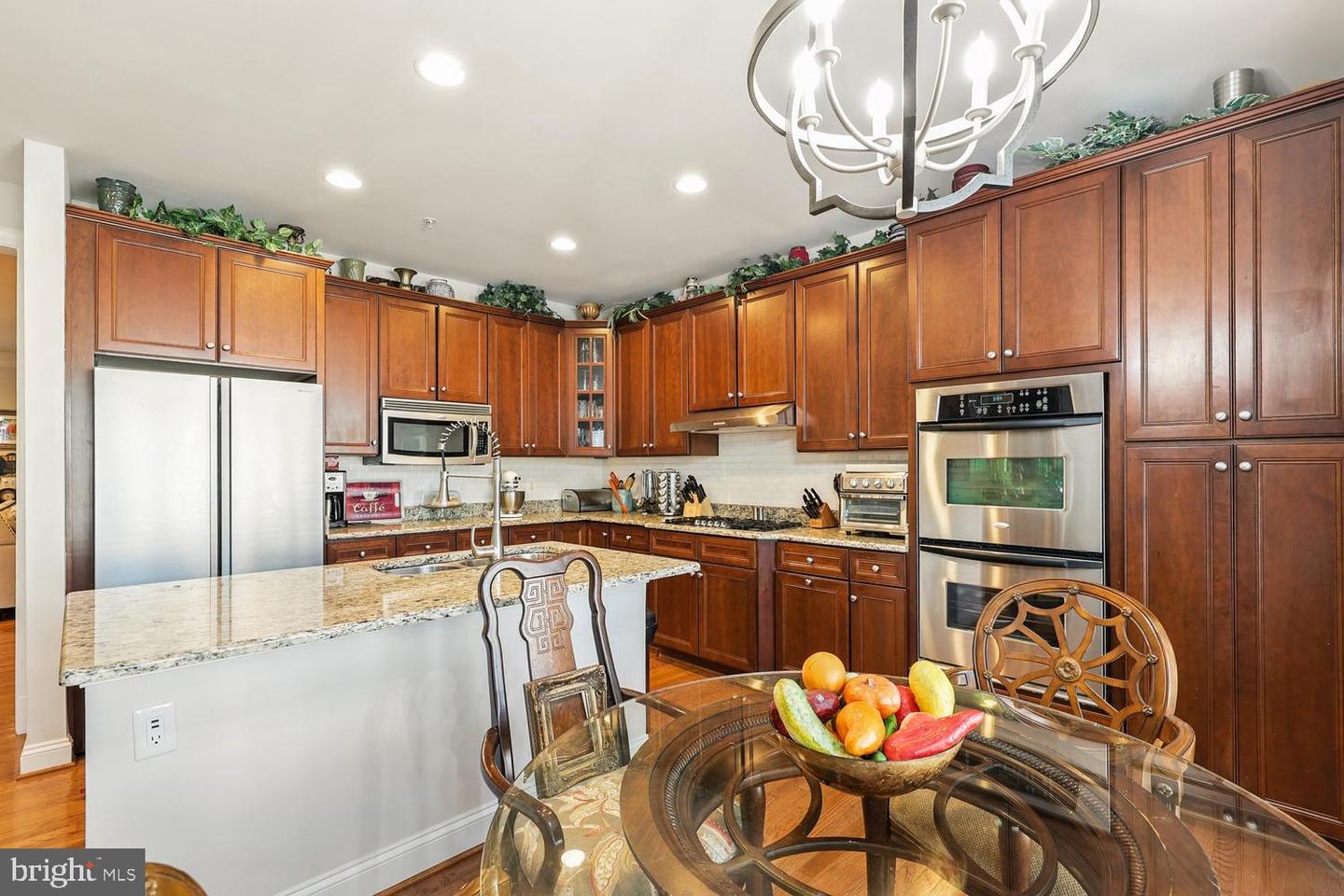 106 EDGEHILL DR, OCCOQUAN, Virginia 22125, 4 Bedrooms Bedrooms, ,4 BathroomsBathrooms,Residential,For sale,106 EDGEHILL DR,VAPW2100188 MLS # VAPW2100188