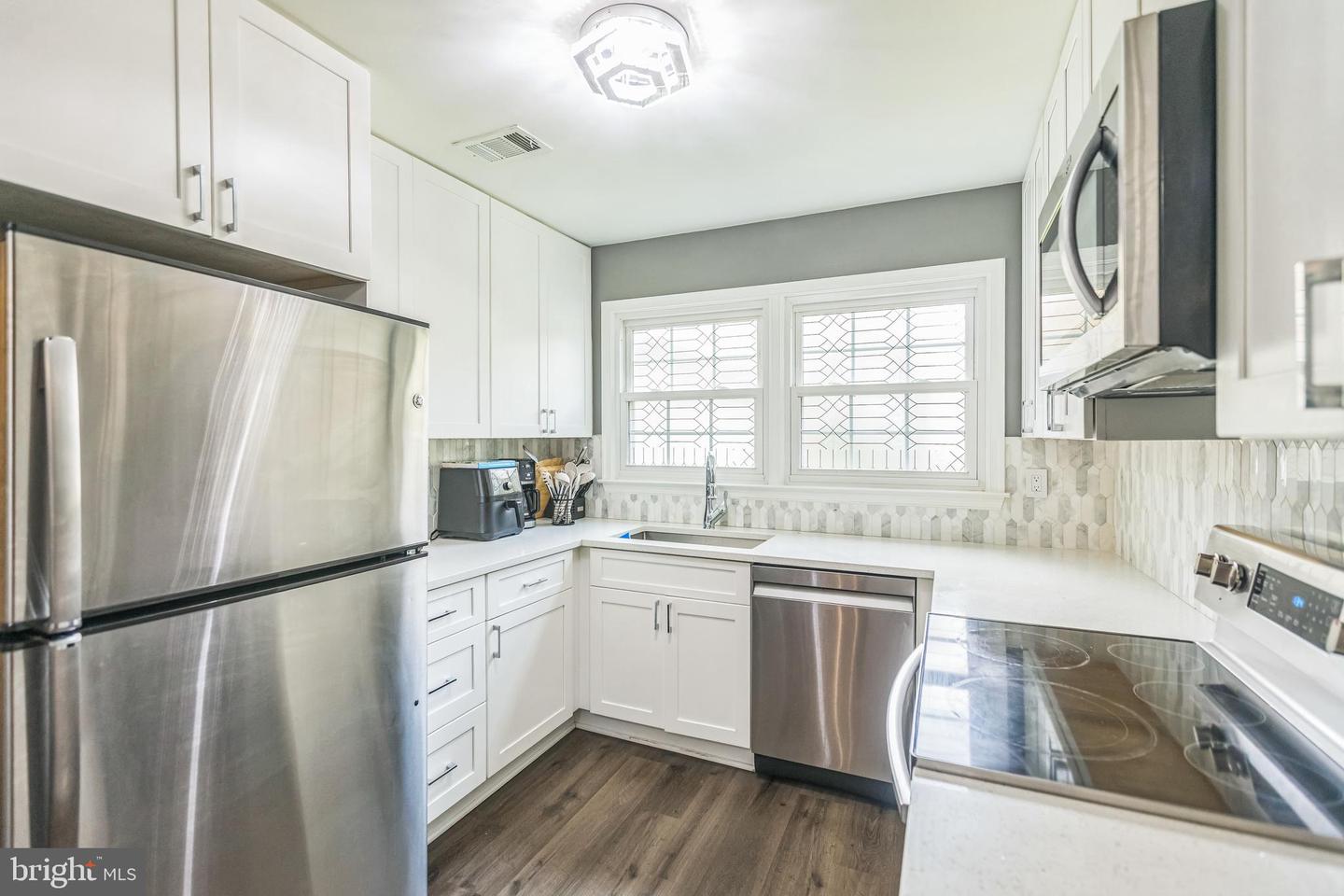 12710 SOCIETY DR, HERNDON, Virginia 20170, 3 Bedrooms Bedrooms, ,2 BathroomsBathrooms,Residential,For sale,12710 SOCIETY DR,VAFX2258088 MLS # VAFX2258088