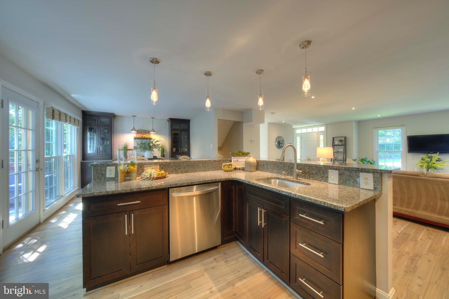 11804 GREAT OWL CIR, RESTON, Virginia 20194, 4 Bedrooms Bedrooms, ,3 BathroomsBathrooms,Residential,For sale,11804 GREAT OWL CIR,VAFX2258106 MLS # VAFX2258106