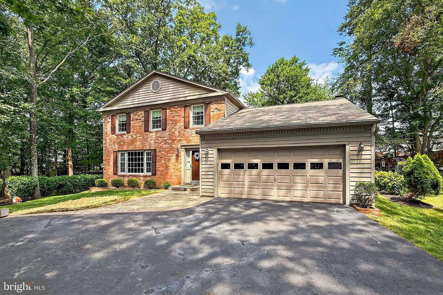 8128 VIOLA ST, SPRINGFIELD, Virginia 22152, 4 Bedrooms Bedrooms, ,3 BathroomsBathrooms,Residential,For sale,8128 VIOLA ST,VAFX2258140 MLS # VAFX2258140
