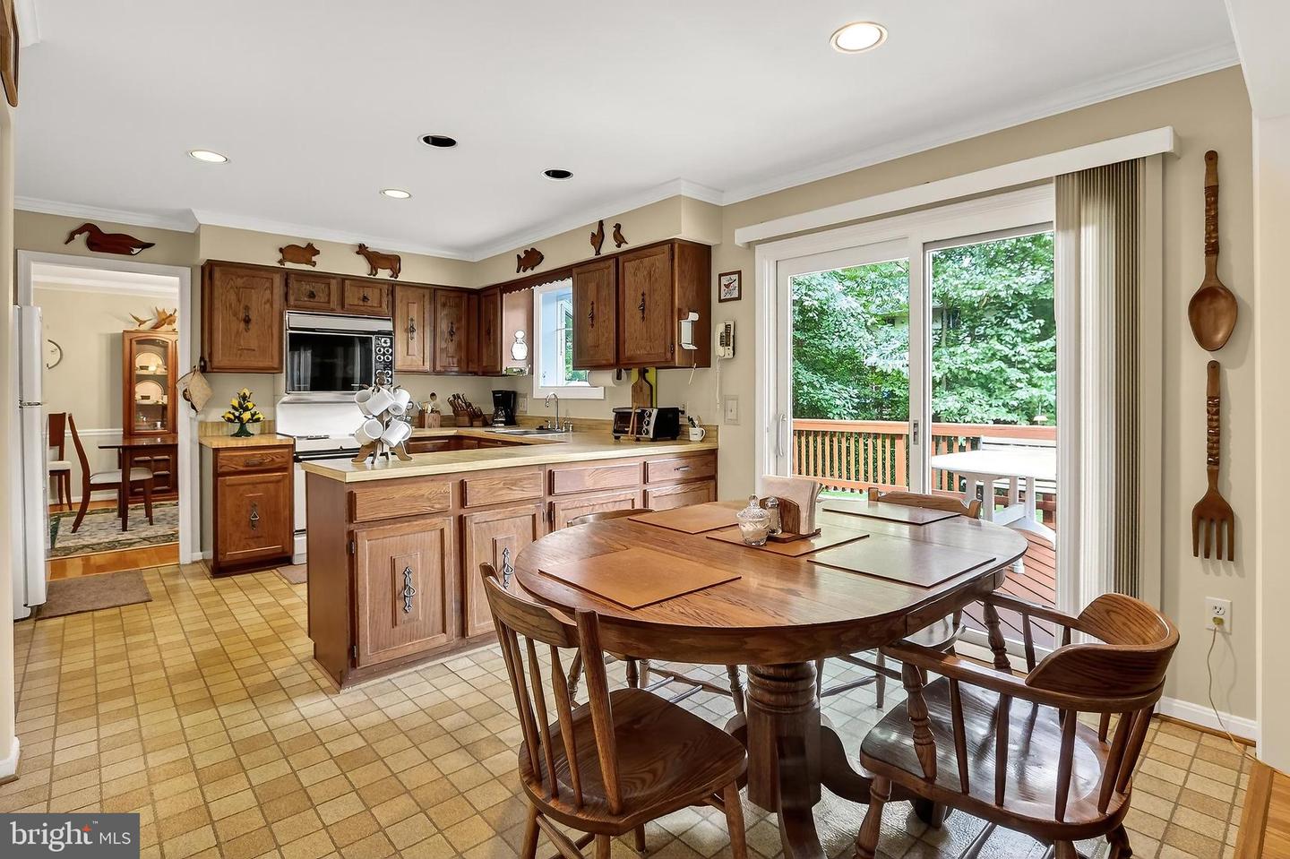 8128 VIOLA ST, SPRINGFIELD, Virginia 22152, 4 Bedrooms Bedrooms, ,3 BathroomsBathrooms,Residential,For sale,8128 VIOLA ST,VAFX2258140 MLS # VAFX2258140