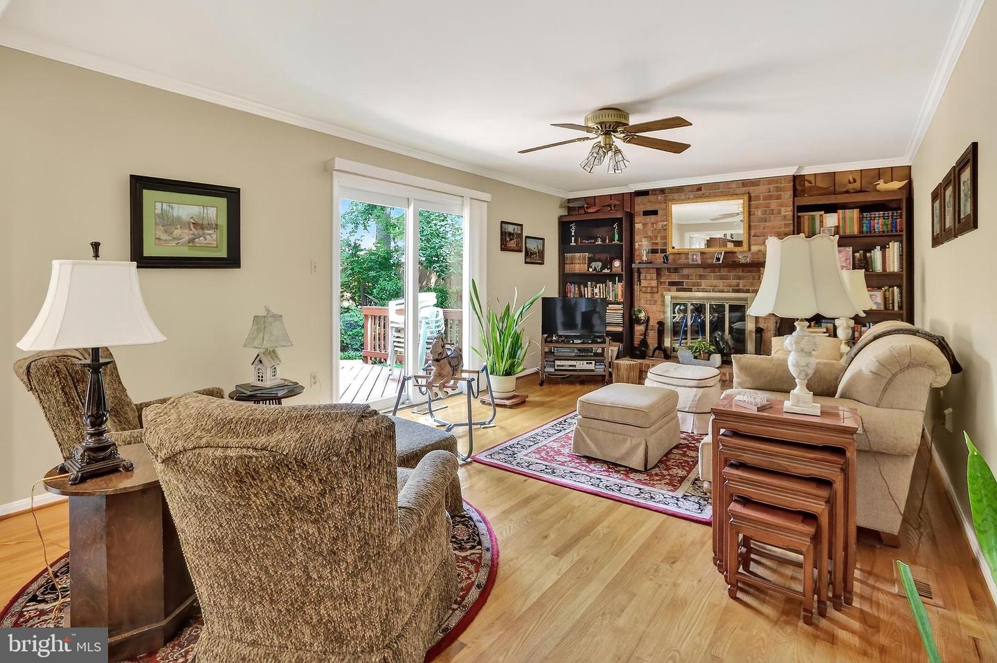 8128 VIOLA ST, SPRINGFIELD, Virginia 22152, 4 Bedrooms Bedrooms, ,3 BathroomsBathrooms,Residential,For sale,8128 VIOLA ST,VAFX2258140 MLS # VAFX2258140