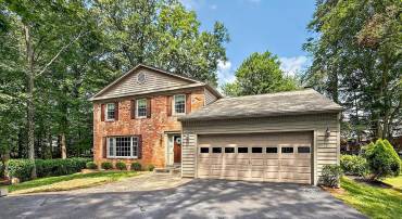 8128 VIOLA ST, SPRINGFIELD, Virginia 22152, 4 Bedrooms Bedrooms, ,3 BathroomsBathrooms,Residential,For sale,8128 VIOLA ST,VAFX2258140 MLS # VAFX2258140
