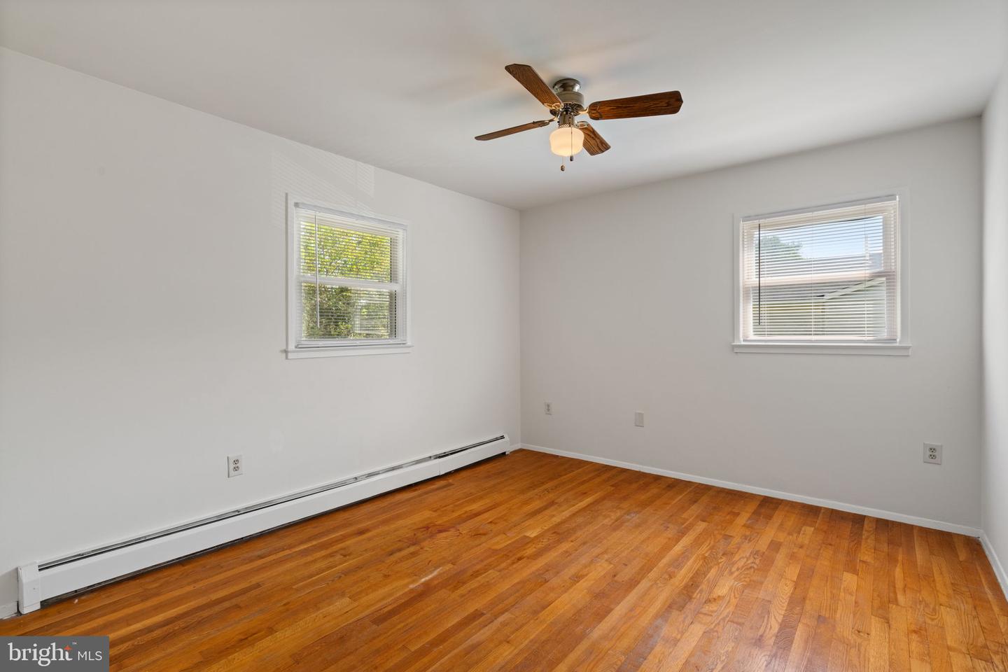 15005 CORDELL AVE, WOODBRIDGE, Virginia 22193, 3 Bedrooms Bedrooms, ,2 BathroomsBathrooms,Residential,For sale,15005 CORDELL AVE,VAPW2100230 MLS # VAPW2100230