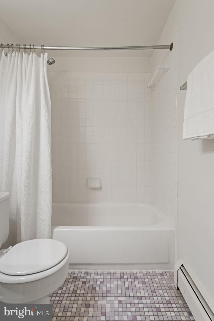 15005 CORDELL AVE, WOODBRIDGE, Virginia 22193, 3 Bedrooms Bedrooms, ,2 BathroomsBathrooms,Residential,For sale,15005 CORDELL AVE,VAPW2100230 MLS # VAPW2100230