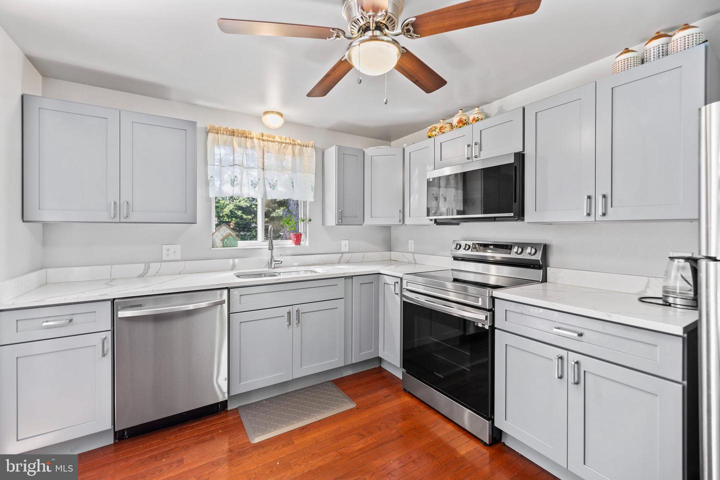 10612 HOLLEYBROOKE DR, SPOTSYLVANIA, Virginia 22553, 5 Bedrooms Bedrooms, 5 Rooms Rooms,3 BathroomsBathrooms,Residential,For sale,10612 HOLLEYBROOKE DR,VASP2035032 MLS # VASP2035032