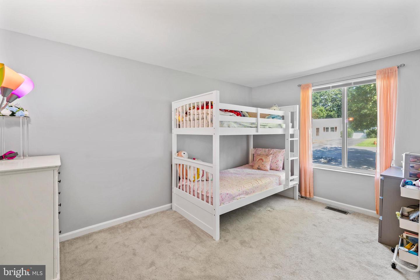 10612 HOLLEYBROOKE DR, SPOTSYLVANIA, Virginia 22553, 5 Bedrooms Bedrooms, 5 Rooms Rooms,3 BathroomsBathrooms,Residential,For sale,10612 HOLLEYBROOKE DR,VASP2035032 MLS # VASP2035032
