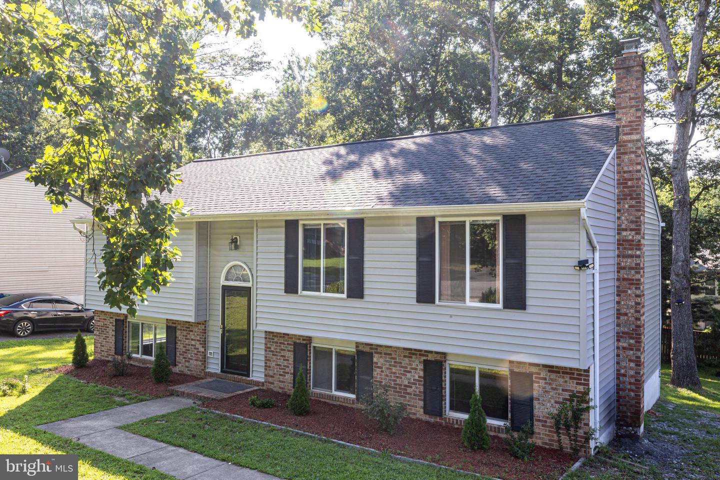 10612 HOLLEYBROOKE DR, SPOTSYLVANIA, Virginia 22553, 5 Bedrooms Bedrooms, 5 Rooms Rooms,3 BathroomsBathrooms,Residential,For sale,10612 HOLLEYBROOKE DR,VASP2035032 MLS # VASP2035032