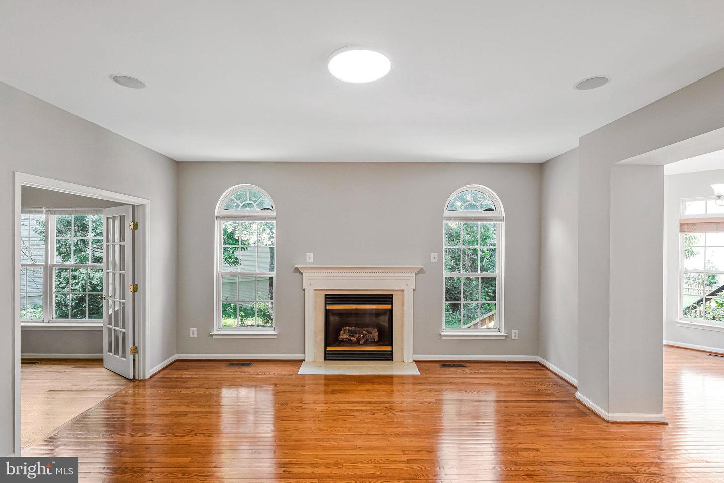 8954 HANSON GROVE CT, MANASSAS, Virginia 20109, 6 Bedrooms Bedrooms, ,3 BathroomsBathrooms,Residential,For sale,8954 HANSON GROVE CT,VAPW2100234 MLS # VAPW2100234