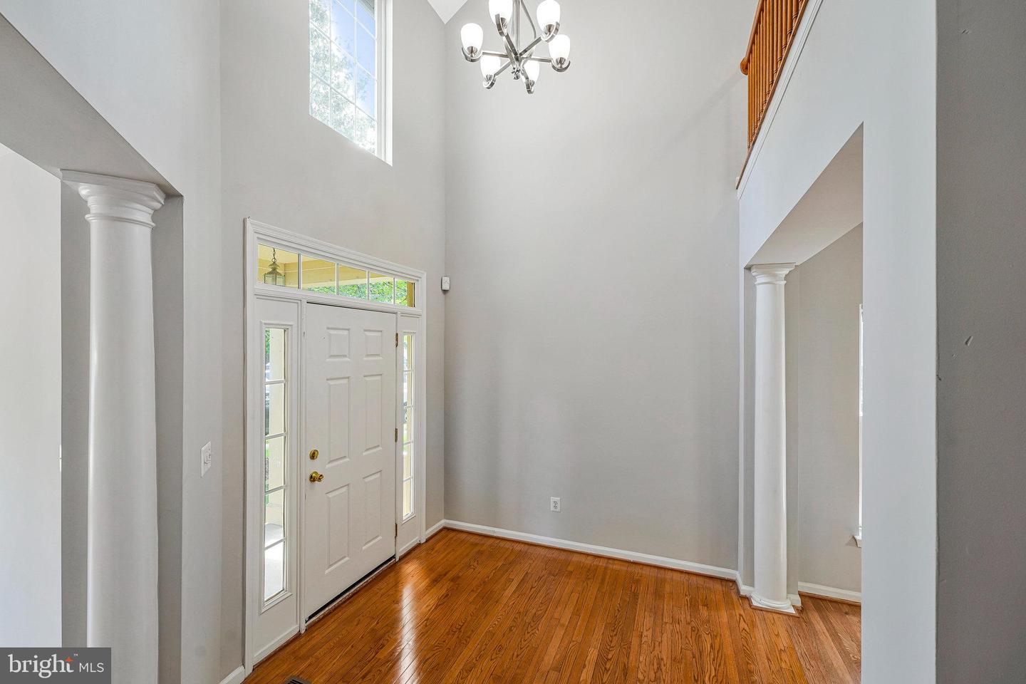 8954 HANSON GROVE CT, MANASSAS, Virginia 20109, 6 Bedrooms Bedrooms, ,3 BathroomsBathrooms,Residential,For sale,8954 HANSON GROVE CT,VAPW2100234 MLS # VAPW2100234