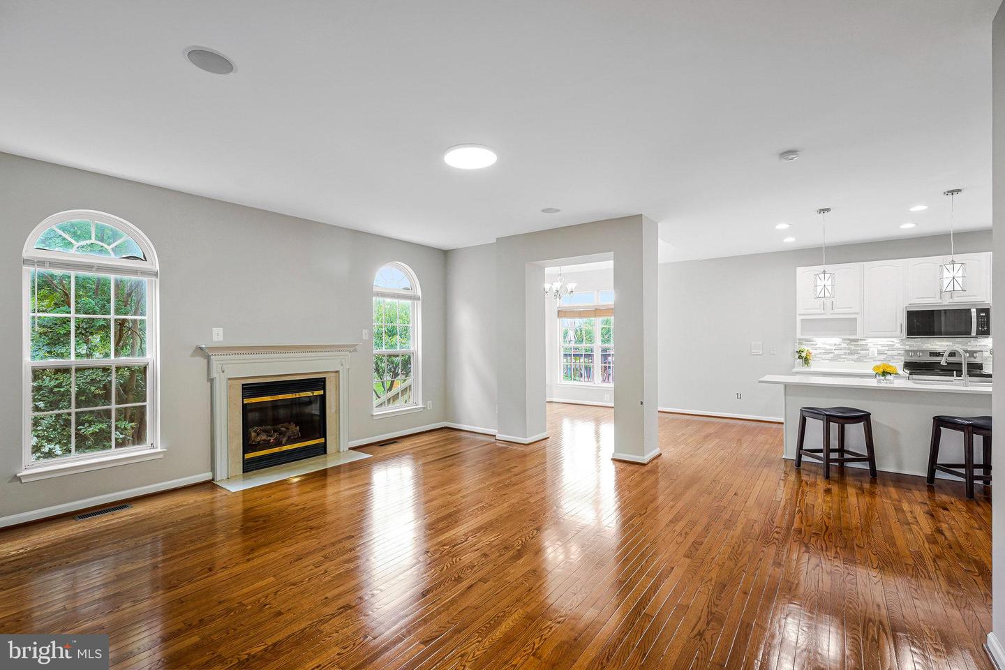 8954 HANSON GROVE CT, MANASSAS, Virginia 20109, 6 Bedrooms Bedrooms, ,3 BathroomsBathrooms,Residential,For sale,8954 HANSON GROVE CT,VAPW2100234 MLS # VAPW2100234