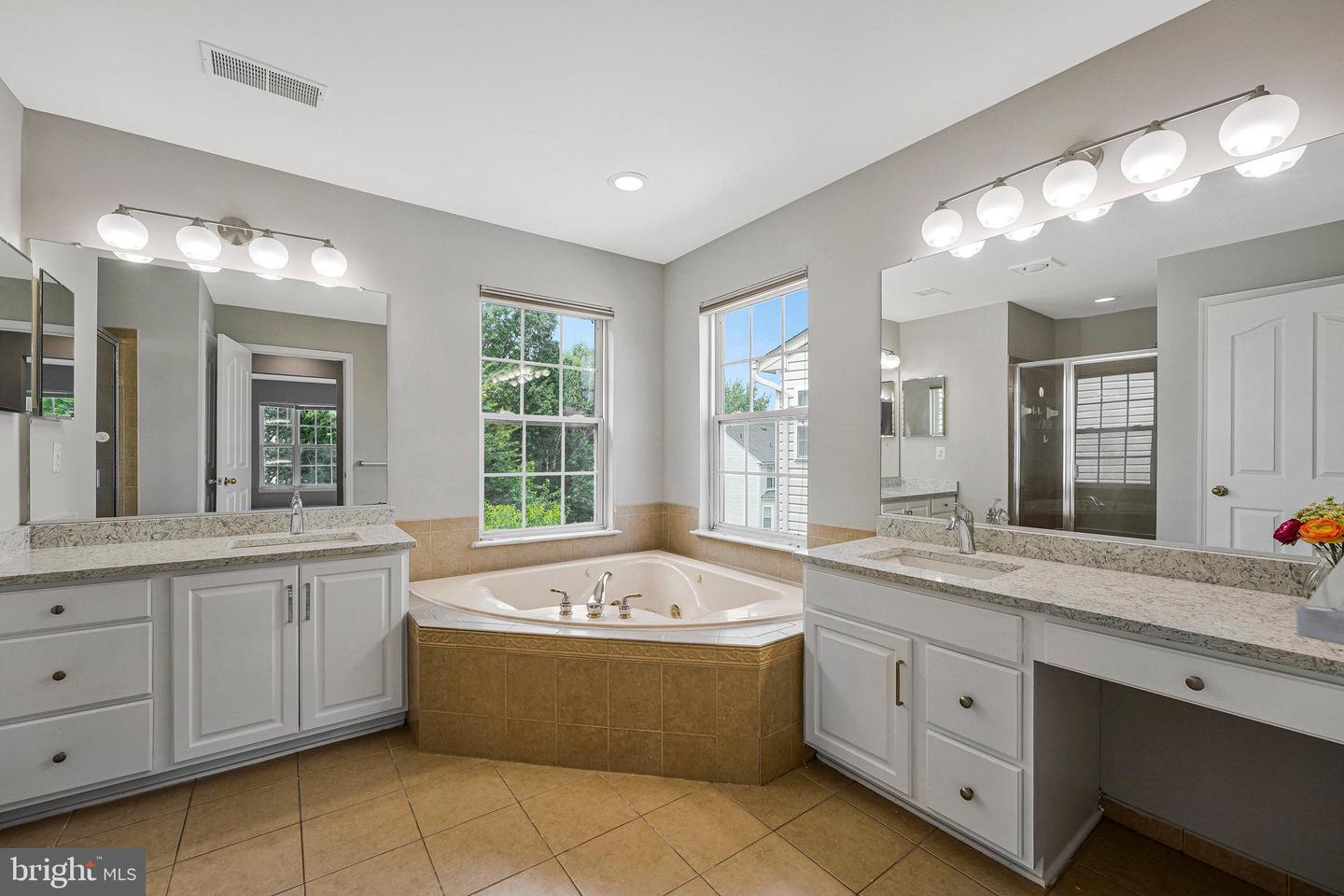 8954 HANSON GROVE CT, MANASSAS, Virginia 20109, 6 Bedrooms Bedrooms, ,3 BathroomsBathrooms,Residential,For sale,8954 HANSON GROVE CT,VAPW2100234 MLS # VAPW2100234