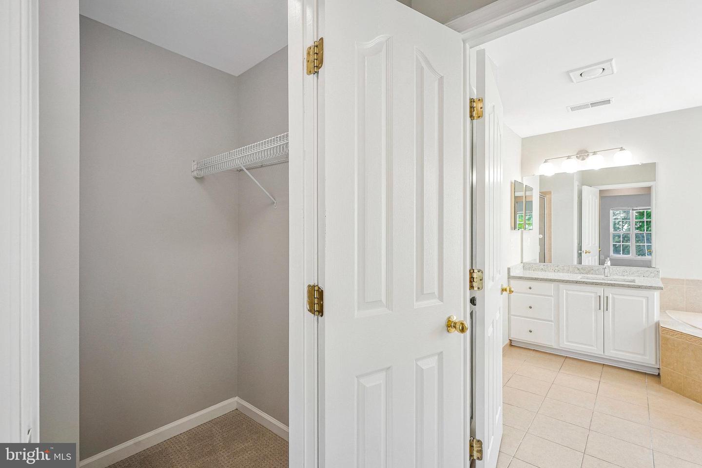 8954 HANSON GROVE CT, MANASSAS, Virginia 20109, 6 Bedrooms Bedrooms, ,3 BathroomsBathrooms,Residential,For sale,8954 HANSON GROVE CT,VAPW2100234 MLS # VAPW2100234