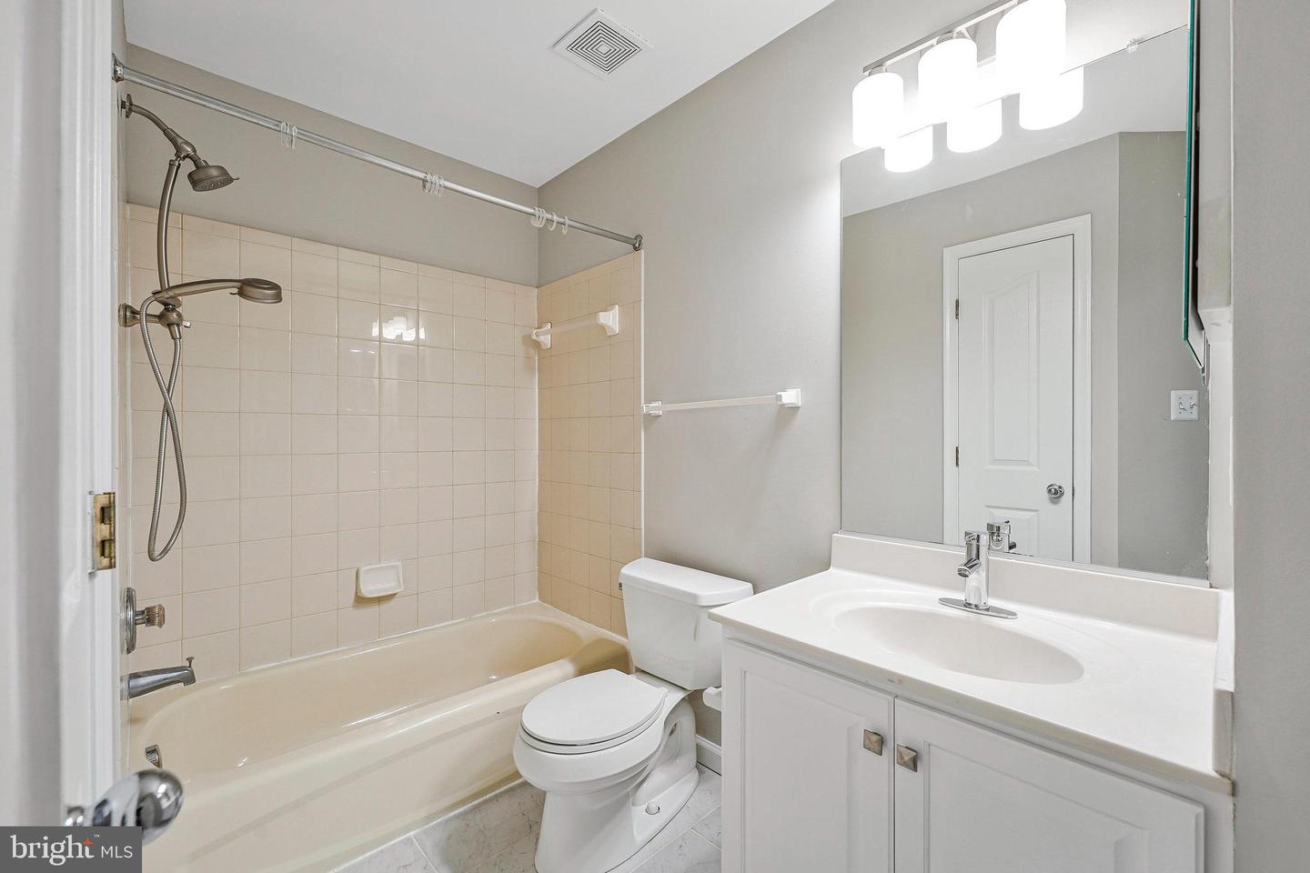 8954 HANSON GROVE CT, MANASSAS, Virginia 20109, 6 Bedrooms Bedrooms, ,3 BathroomsBathrooms,Residential,For sale,8954 HANSON GROVE CT,VAPW2100234 MLS # VAPW2100234