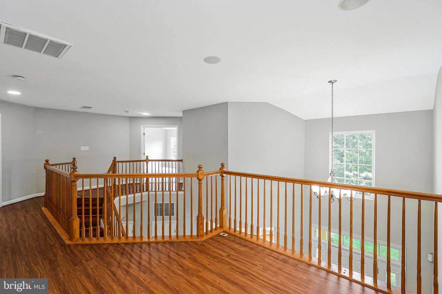 8954 HANSON GROVE CT, MANASSAS, Virginia 20109, 6 Bedrooms Bedrooms, ,3 BathroomsBathrooms,Residential,For sale,8954 HANSON GROVE CT,VAPW2100234 MLS # VAPW2100234