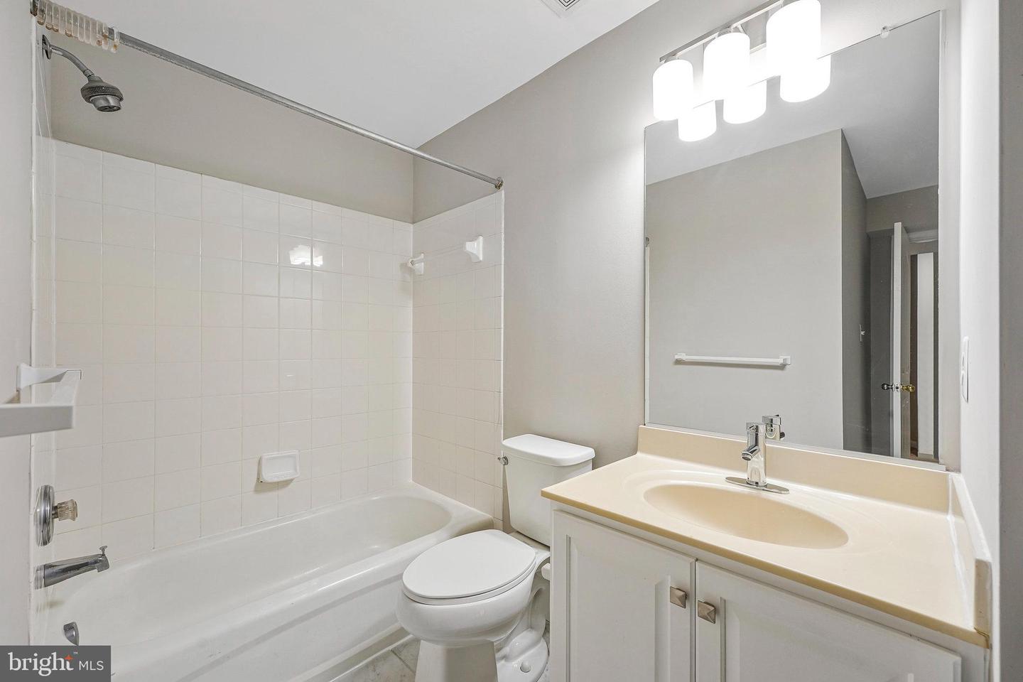 8954 HANSON GROVE CT, MANASSAS, Virginia 20109, 6 Bedrooms Bedrooms, ,3 BathroomsBathrooms,Residential,For sale,8954 HANSON GROVE CT,VAPW2100234 MLS # VAPW2100234