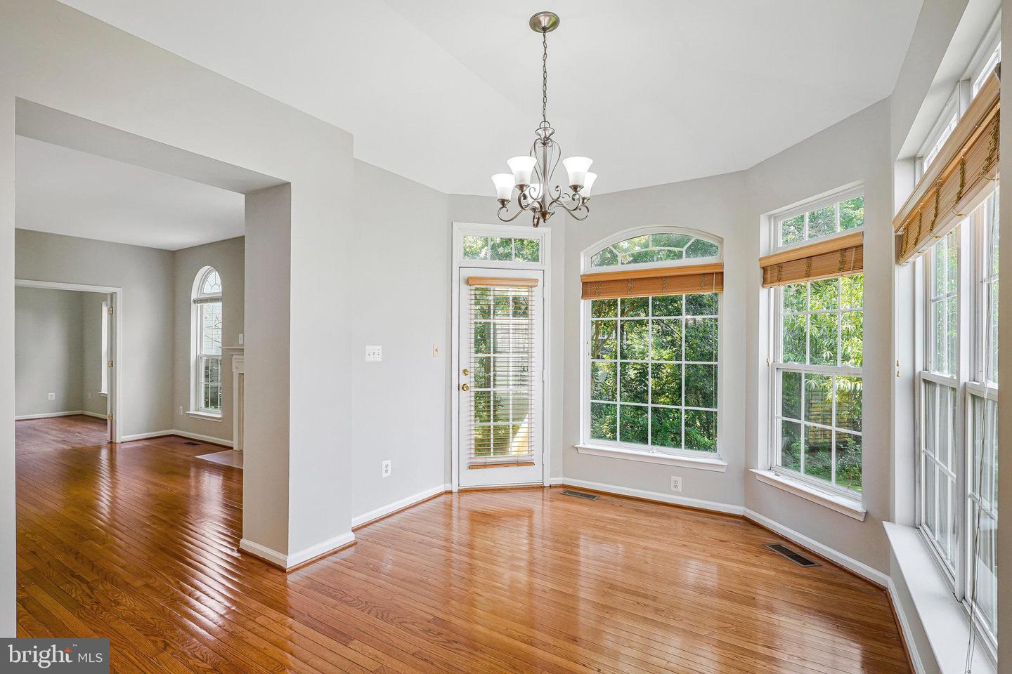 8954 HANSON GROVE CT, MANASSAS, Virginia 20109, 6 Bedrooms Bedrooms, ,3 BathroomsBathrooms,Residential,For sale,8954 HANSON GROVE CT,VAPW2100234 MLS # VAPW2100234