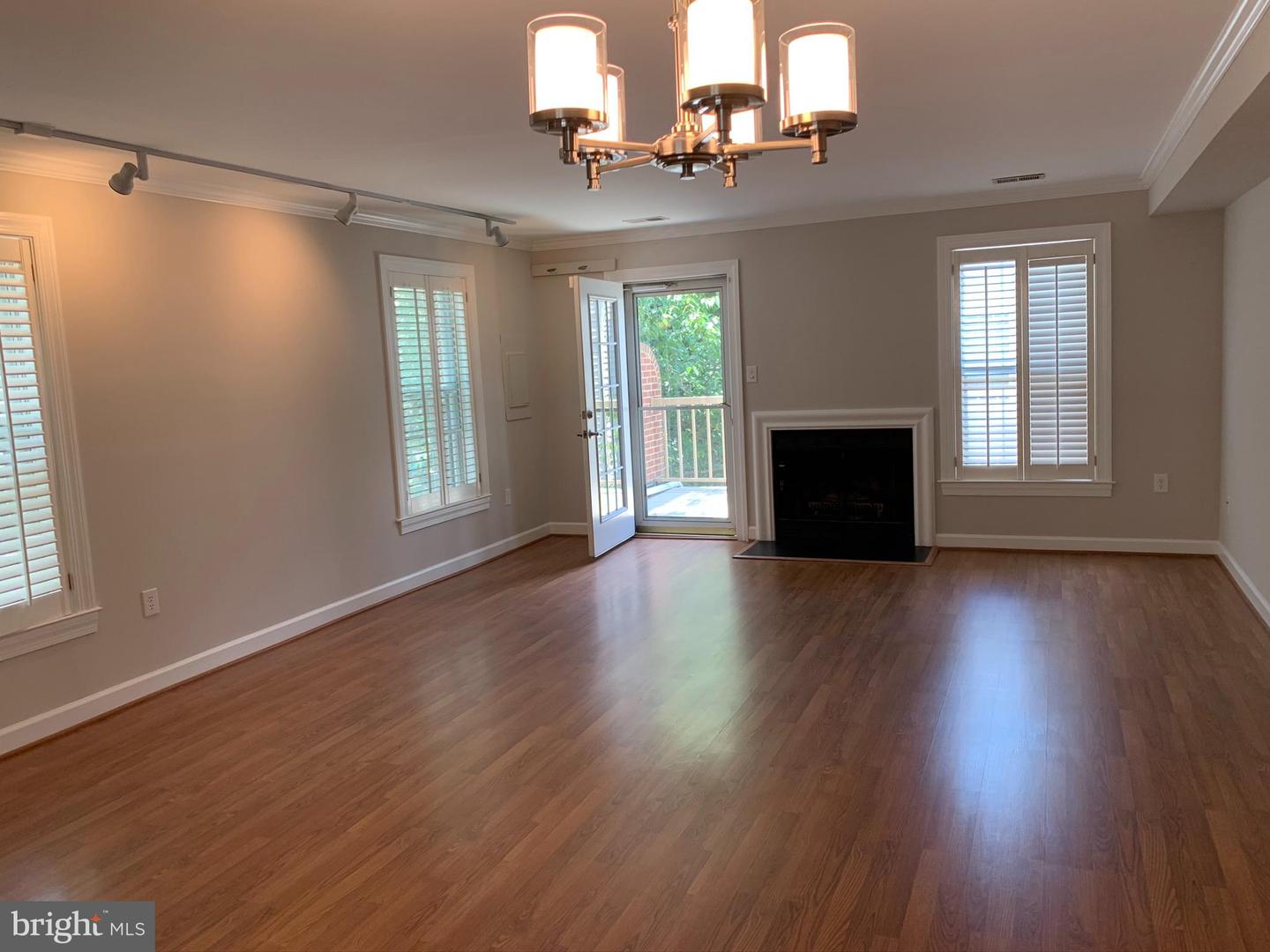 800 & 802 N FAYETTE ST, ALEXANDRIA, Virginia 22314, 3 Bedrooms Bedrooms, 13 Rooms Rooms,3 BathroomsBathrooms,Residential,For sale,800 & 802 N FAYETTE ST,VAAX2047970 MLS # VAAX2047970