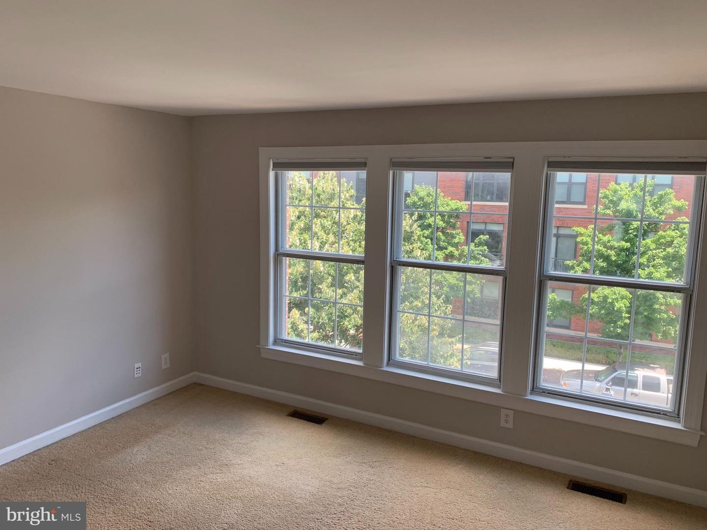 800 & 802 N FAYETTE ST, ALEXANDRIA, Virginia 22314, 3 Bedrooms Bedrooms, 13 Rooms Rooms,3 BathroomsBathrooms,Residential,For sale,800 & 802 N FAYETTE ST,VAAX2047970 MLS # VAAX2047970