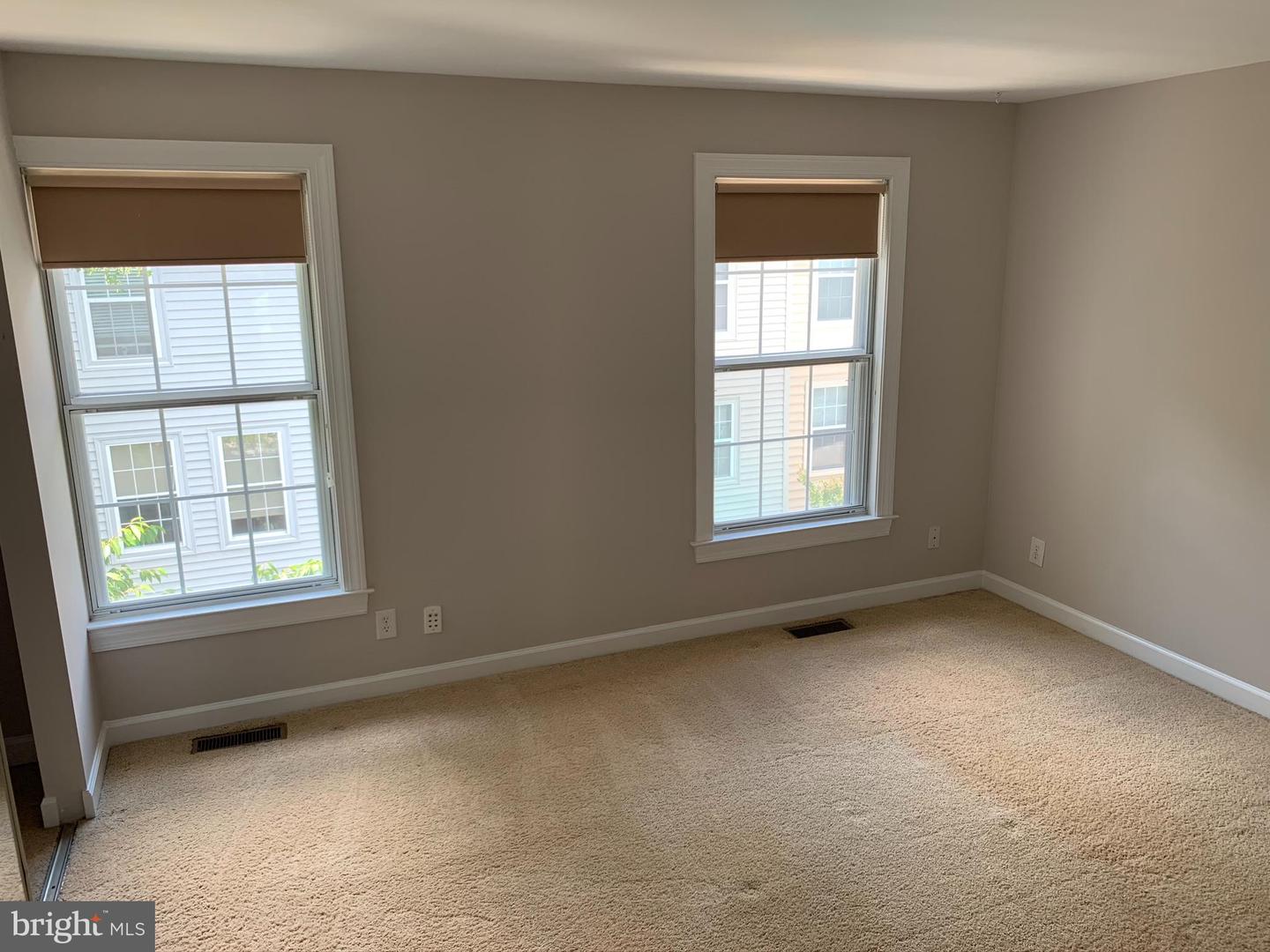800 & 802 N FAYETTE ST, ALEXANDRIA, Virginia 22314, 3 Bedrooms Bedrooms, 13 Rooms Rooms,3 BathroomsBathrooms,Residential,For sale,800 & 802 N FAYETTE ST,VAAX2047970 MLS # VAAX2047970