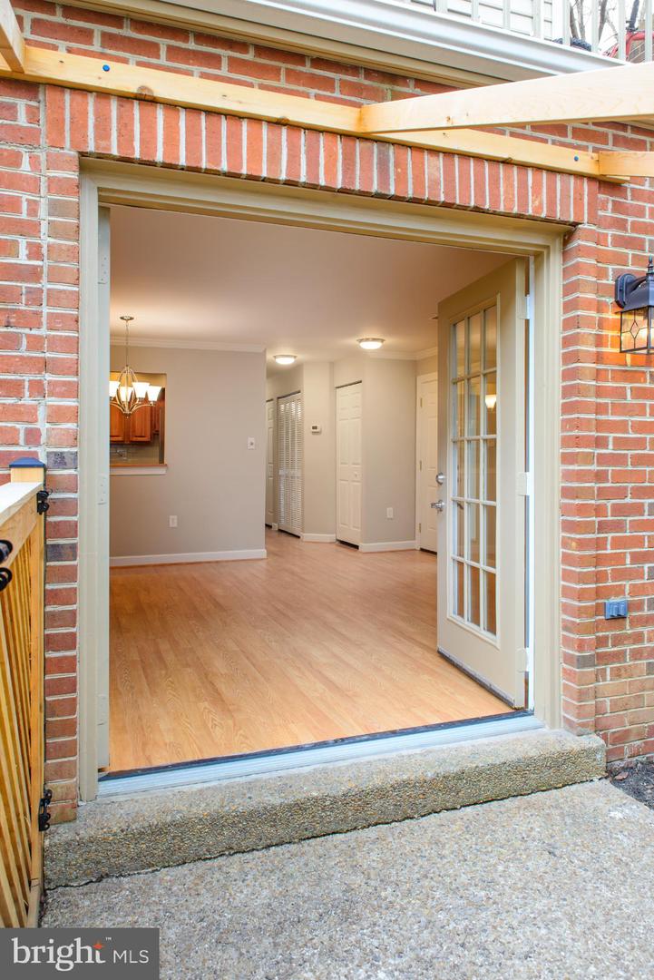 800 & 802 N FAYETTE ST, ALEXANDRIA, Virginia 22314, 3 Bedrooms Bedrooms, 13 Rooms Rooms,3 BathroomsBathrooms,Residential,For sale,800 & 802 N FAYETTE ST,VAAX2047970 MLS # VAAX2047970