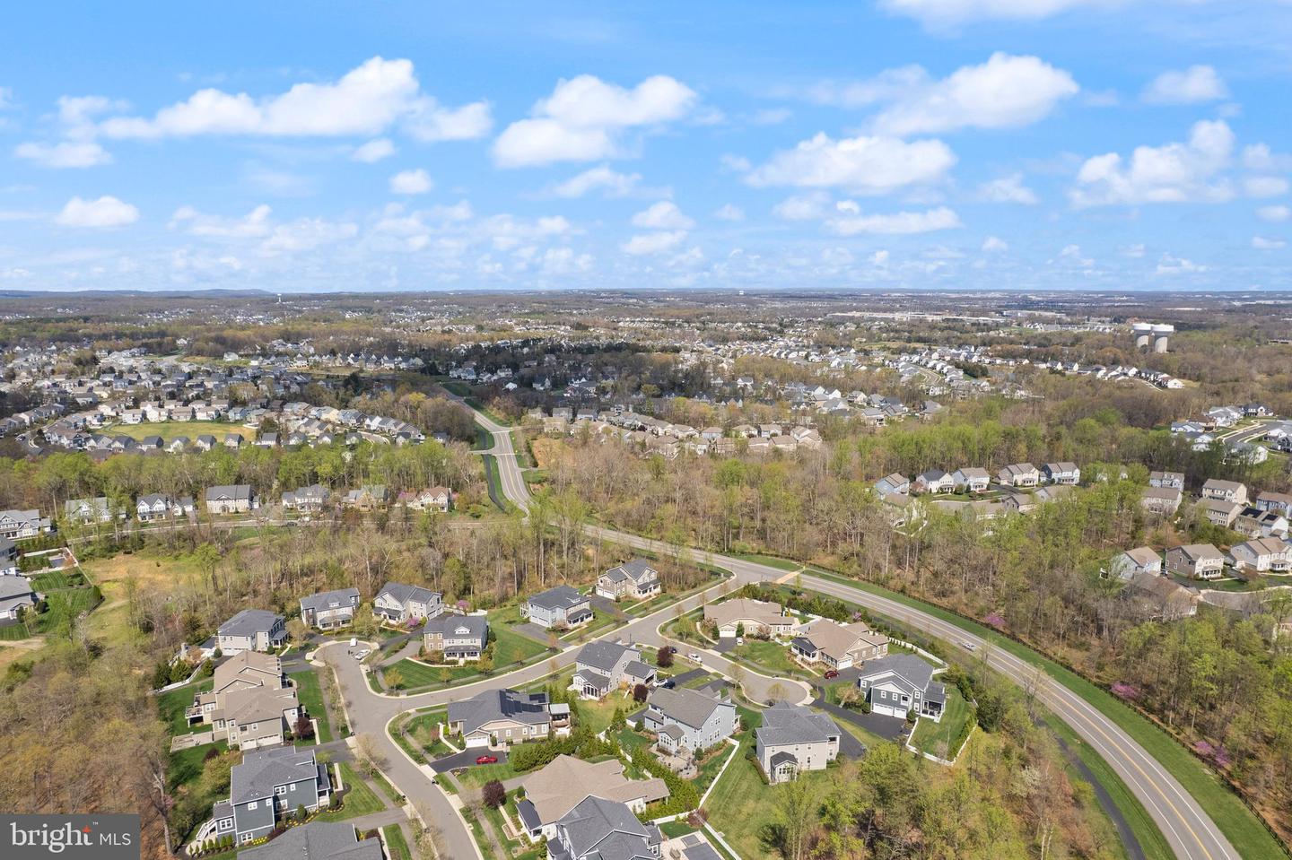 41062 LYNDALE WOODS DR, ALDIE, Virginia 20105, 5 Bedrooms Bedrooms, ,5 BathroomsBathrooms,Residential,For sale,41062 LYNDALE WOODS DR,VALO2103238 MLS # VALO2103238