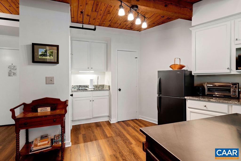 164 MOUNTAIN INN CONDOS, ROSELAND, Virginia 22967, 1 Bedroom Bedrooms, ,1 BathroomBathrooms,Residential,For sale,164 MOUNTAIN INN CONDOS,667136 MLS # 667136