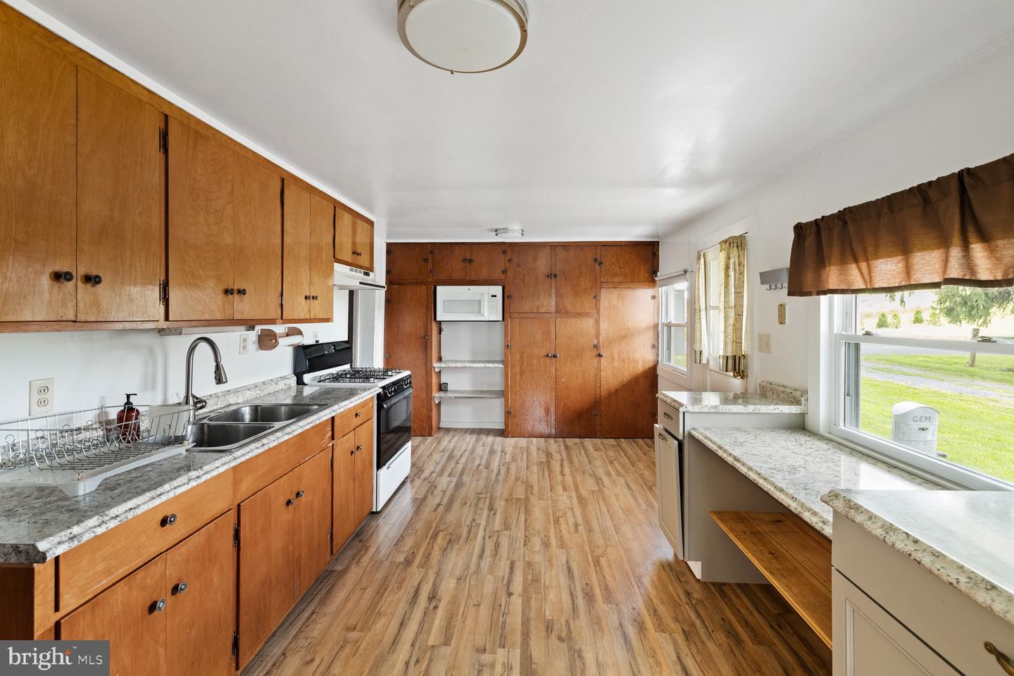 1275 GEORGETOWN RD, MOUNT JACKSON, Virginia 22842, 3 Bedrooms Bedrooms, 8 Rooms Rooms,1 BathroomBathrooms,Residential,For sale,1275 GEORGETOWN RD,VASH2012108 MLS # VASH2012108