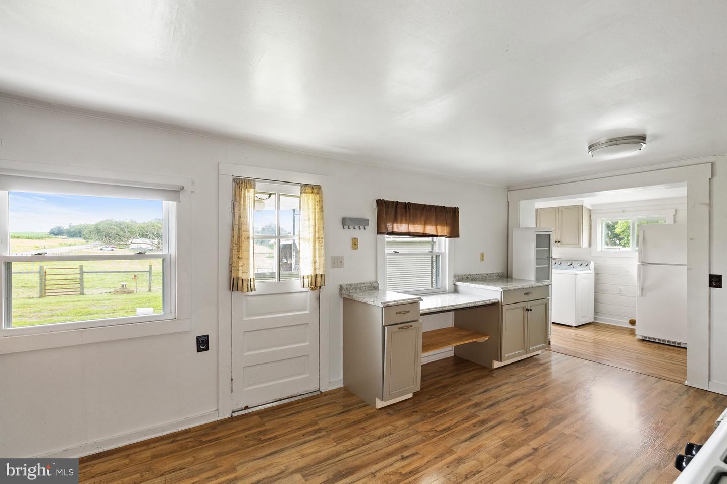 1275 GEORGETOWN RD, MOUNT JACKSON, Virginia 22842, 3 Bedrooms Bedrooms, 8 Rooms Rooms,1 BathroomBathrooms,Residential,For sale,1275 GEORGETOWN RD,VASH2012108 MLS # VASH2012108
