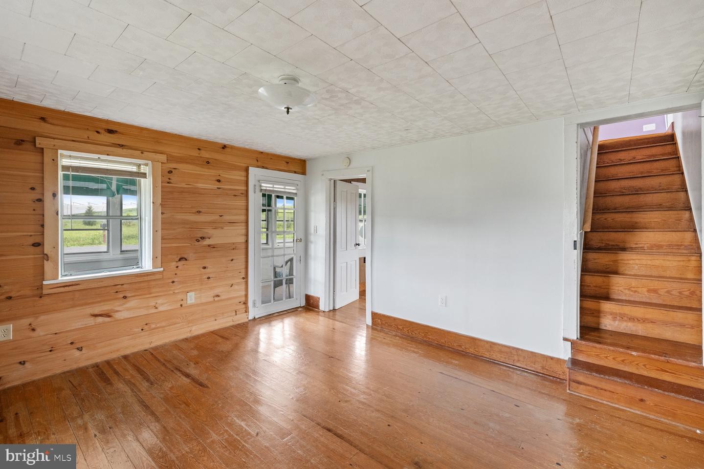1275 GEORGETOWN RD, MOUNT JACKSON, Virginia 22842, 3 Bedrooms Bedrooms, 8 Rooms Rooms,1 BathroomBathrooms,Residential,For sale,1275 GEORGETOWN RD,VASH2012108 MLS # VASH2012108