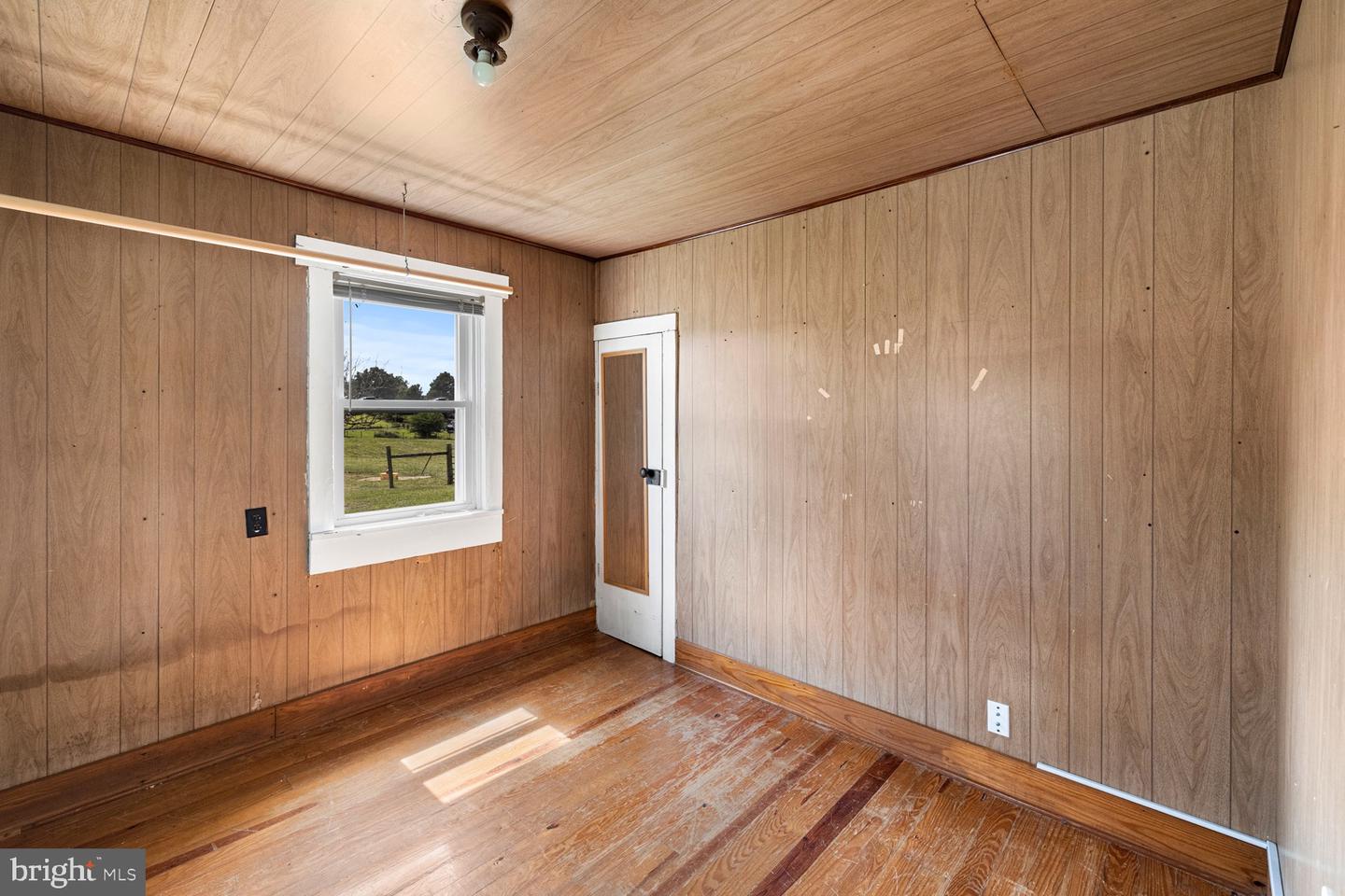 1275 GEORGETOWN RD, MOUNT JACKSON, Virginia 22842, 3 Bedrooms Bedrooms, 8 Rooms Rooms,1 BathroomBathrooms,Residential,For sale,1275 GEORGETOWN RD,VASH2012108 MLS # VASH2012108