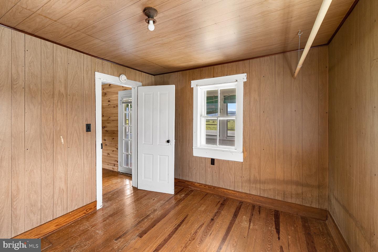 1275 GEORGETOWN RD, MOUNT JACKSON, Virginia 22842, 3 Bedrooms Bedrooms, 8 Rooms Rooms,1 BathroomBathrooms,Residential,For sale,1275 GEORGETOWN RD,VASH2012108 MLS # VASH2012108
