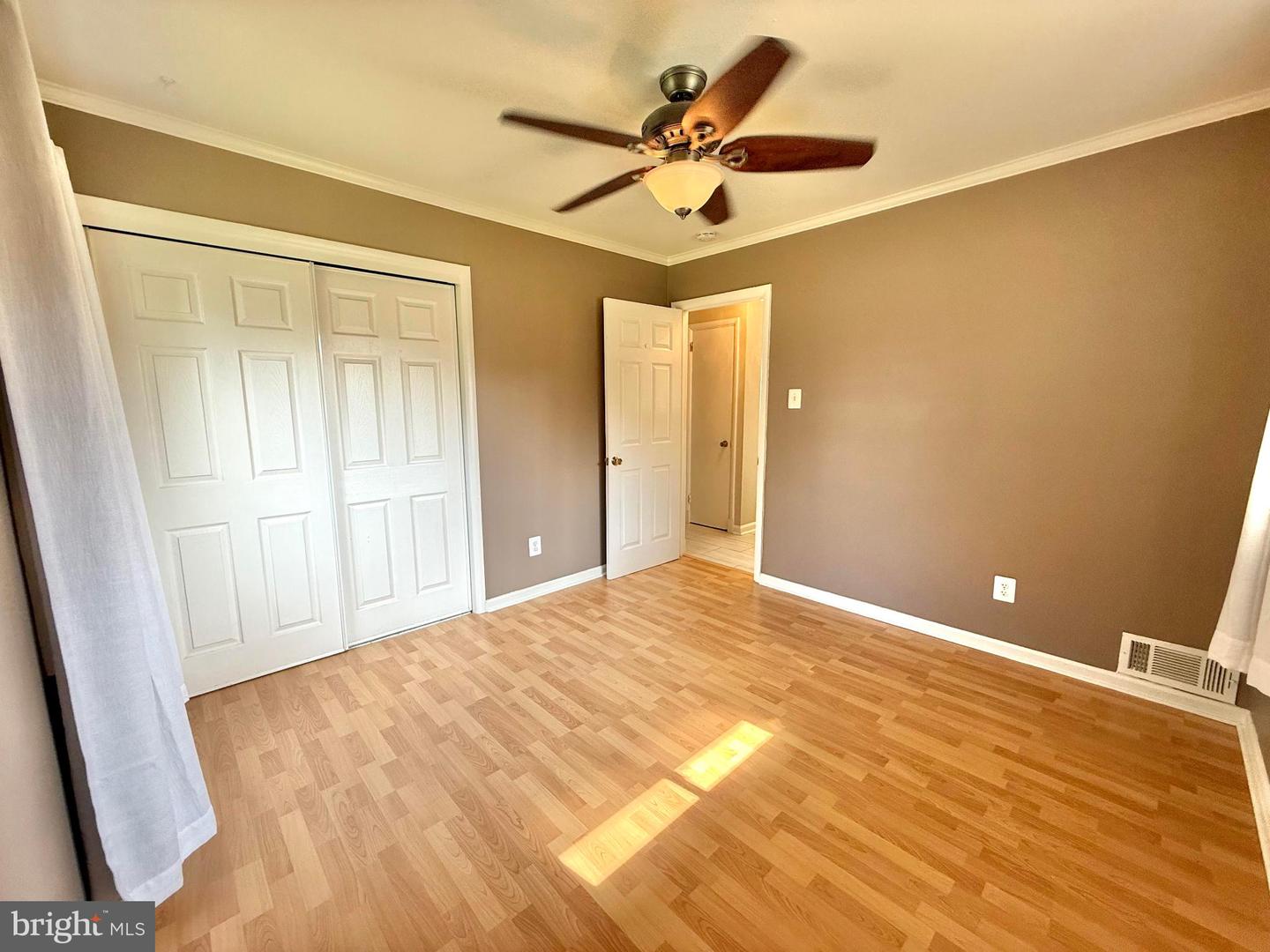 5413 IVES PL, SPRINGFIELD, Virginia 22151, 3 Bedrooms Bedrooms, ,1 BathroomBathrooms,Residential,For sale,5413 IVES PL,VAFX2257976 MLS # VAFX2257976