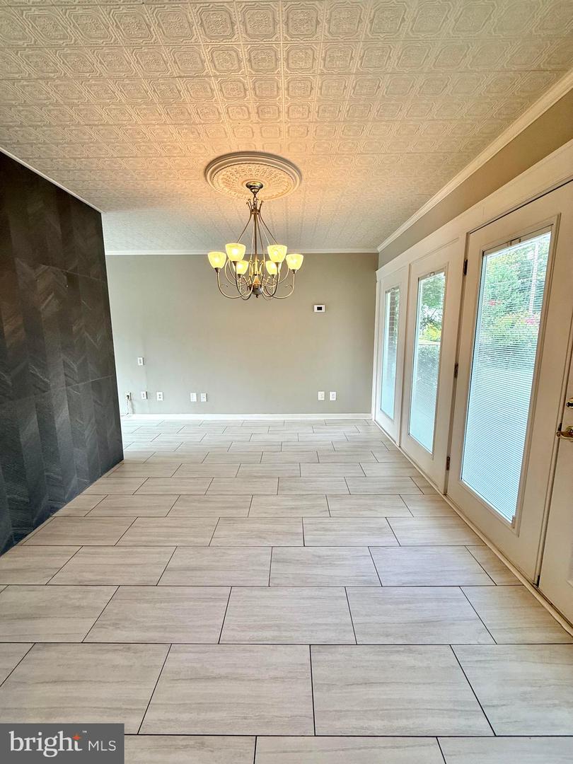 5413 IVES PL, SPRINGFIELD, Virginia 22151, 3 Bedrooms Bedrooms, ,1 BathroomBathrooms,Residential,For sale,5413 IVES PL,VAFX2257976 MLS # VAFX2257976