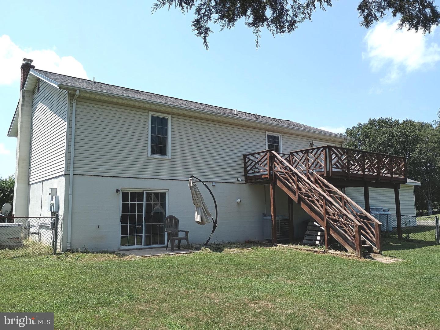 8126 BOTHA RD, WARRENTON, Virginia 20186, 4 Bedrooms Bedrooms, ,3 BathroomsBathrooms,Residential,For sale,8126 BOTHA RD,VAFQ2017660 MLS # VAFQ2017660
