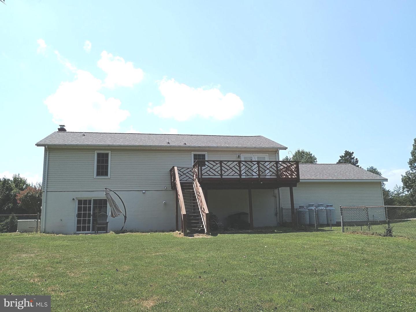 8126 BOTHA RD, WARRENTON, Virginia 20186, 4 Bedrooms Bedrooms, ,3 BathroomsBathrooms,Residential,For sale,8126 BOTHA RD,VAFQ2017660 MLS # VAFQ2017660