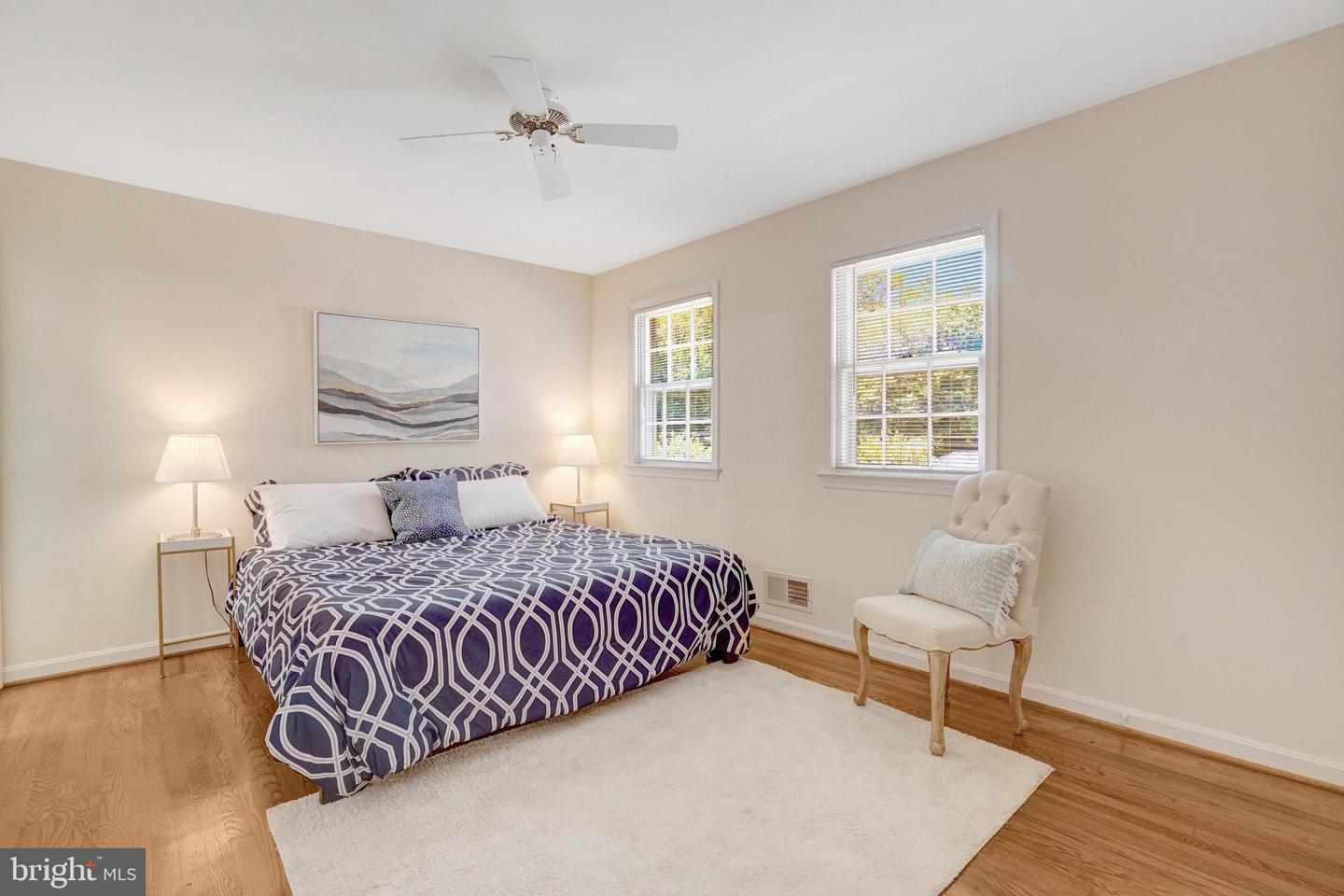 4121 SLEEPY HOLLOW RD, ANNANDALE, Virginia 22003, 4 Bedrooms Bedrooms, ,3 BathroomsBathrooms,Residential,For sale,4121 SLEEPY HOLLOW RD,VAFX2258170 MLS # VAFX2258170