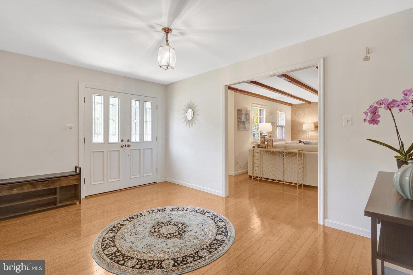 4121 SLEEPY HOLLOW RD, ANNANDALE, Virginia 22003, 4 Bedrooms Bedrooms, ,3 BathroomsBathrooms,Residential,For sale,4121 SLEEPY HOLLOW RD,VAFX2258170 MLS # VAFX2258170